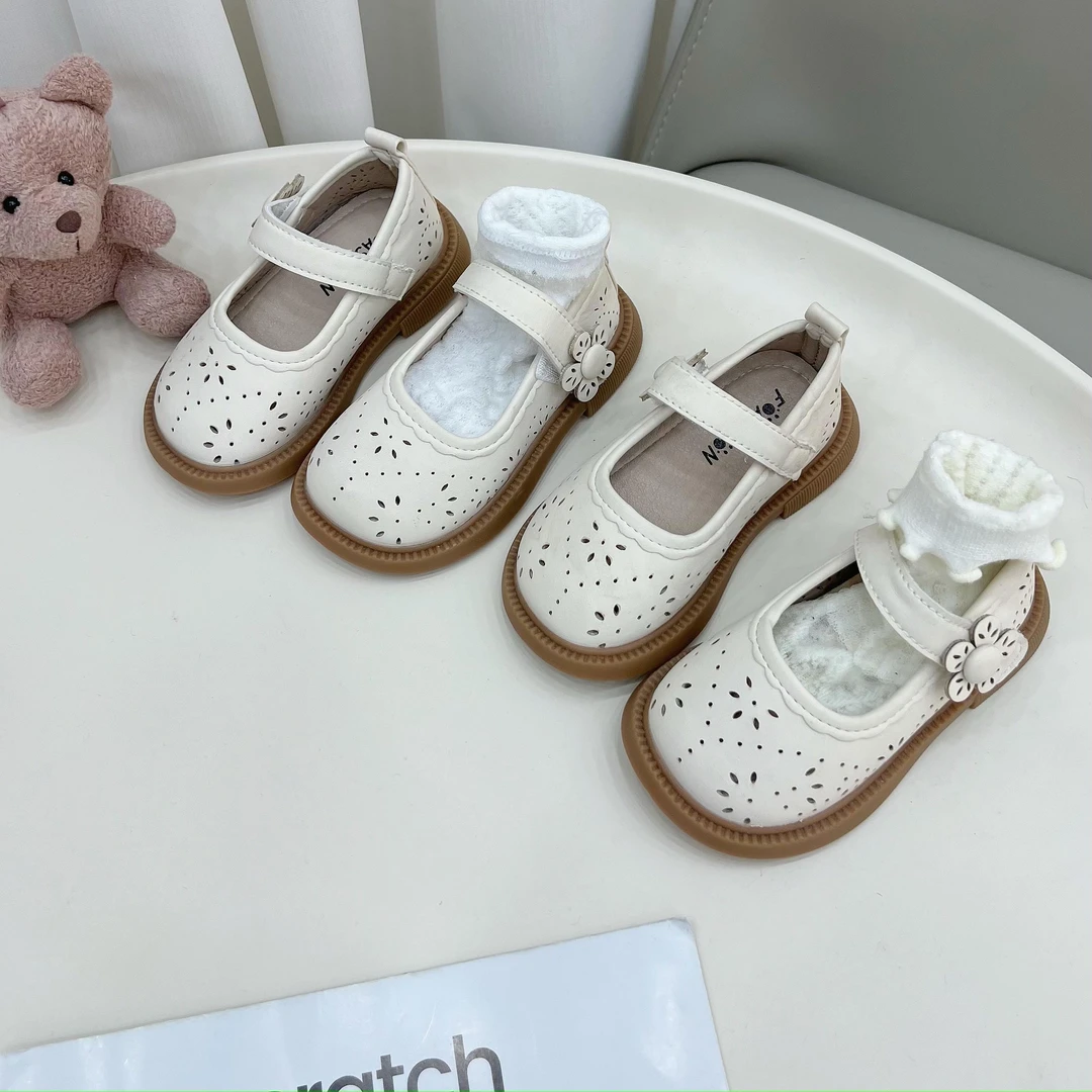 女童森系镂空皮鞋2025夏季新款女宝公主鞋软底防滑婴儿学步鞋028