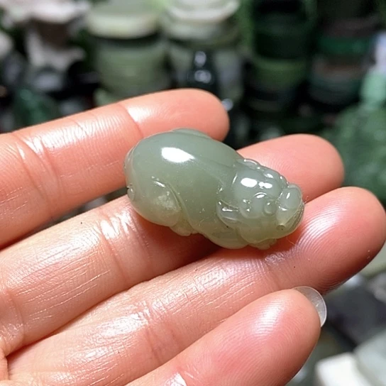 未镶嵌和田玉（糖玉）珠宝半成品