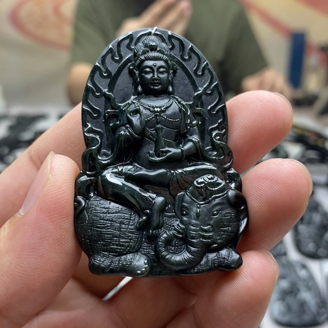 翡翠未镶嵌颈饰普贤