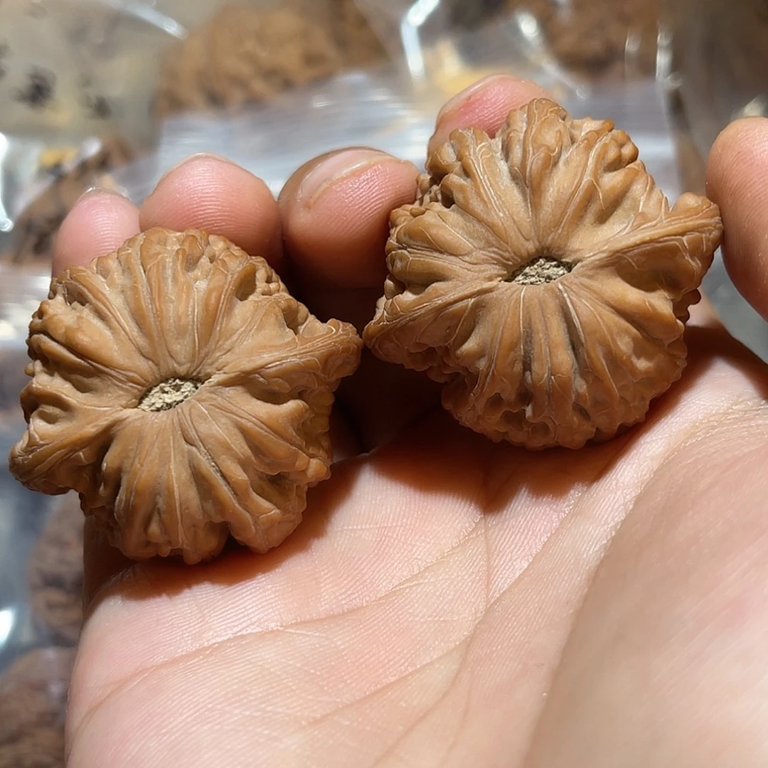 自***车吊坠桃核39磨盘核桃