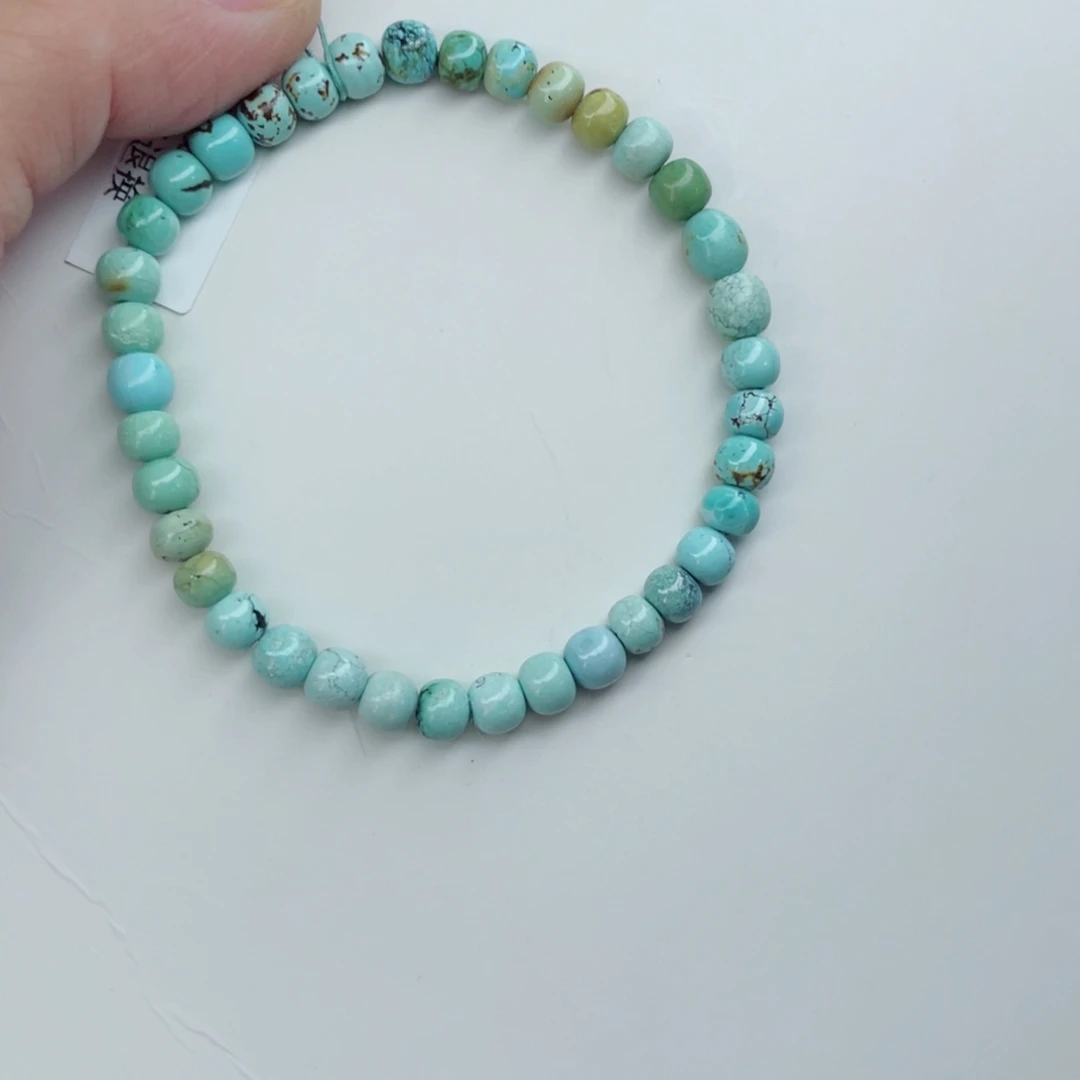 绿松石颈饰未镶嵌