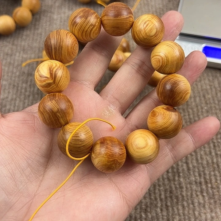 木太行崖柏2.0白缝骨料。。。。。。。。