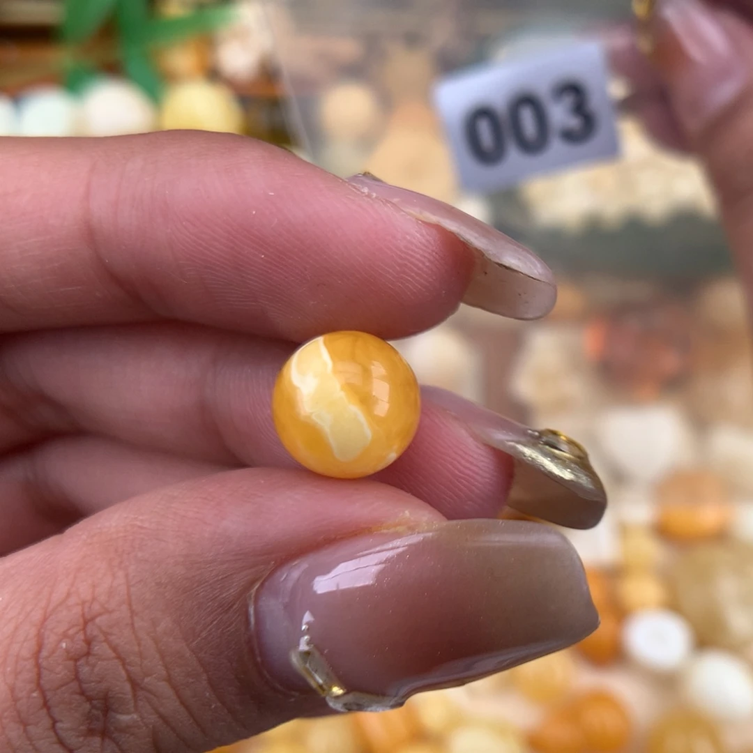 琥珀珠宝奇石未镶嵌9.6