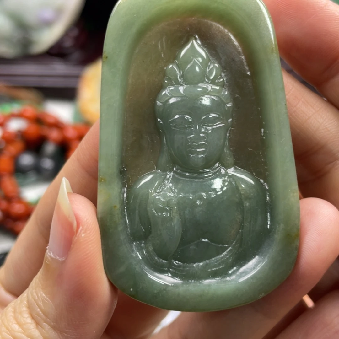 翡翠未镶嵌颈饰牌子