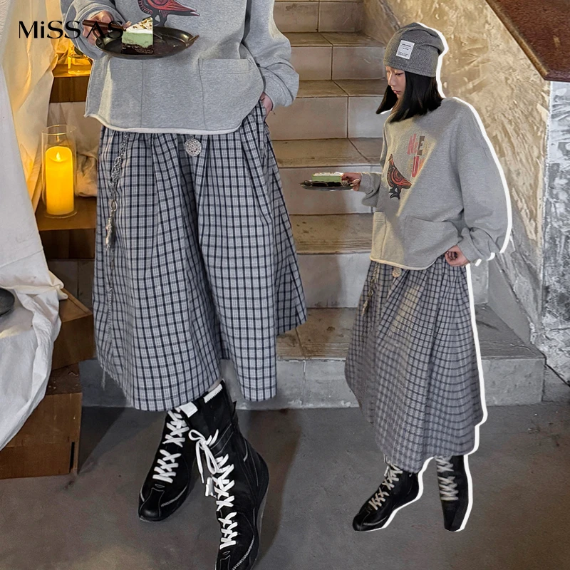 【AVVENN】侧缝口袋腰头碎感捏褶A字格子半裙25春夏新品