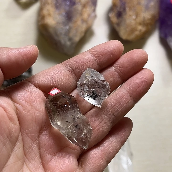 又***尔未镶嵌珠宝半成品水晶