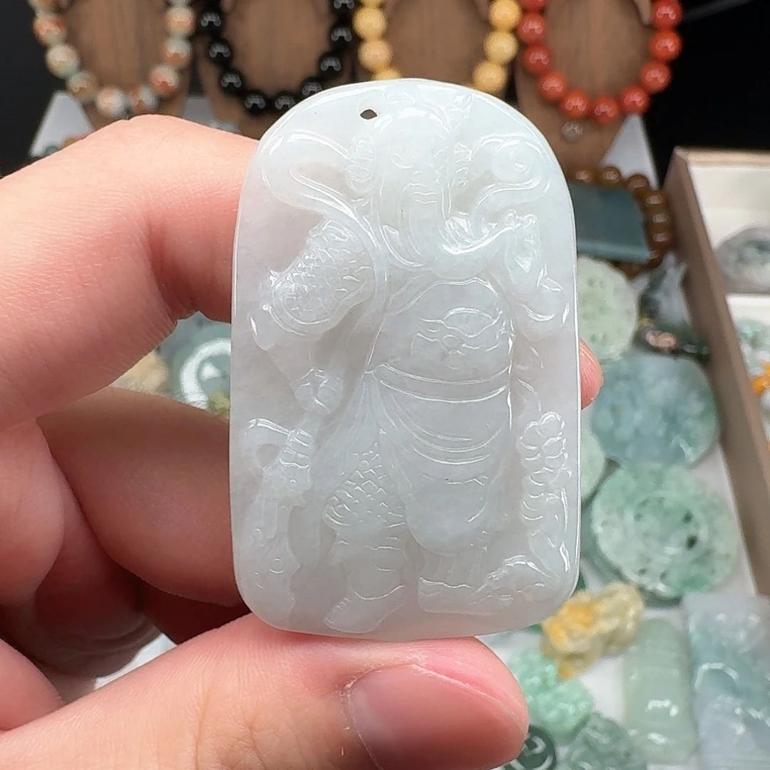颈饰未镶嵌翡翠…..18