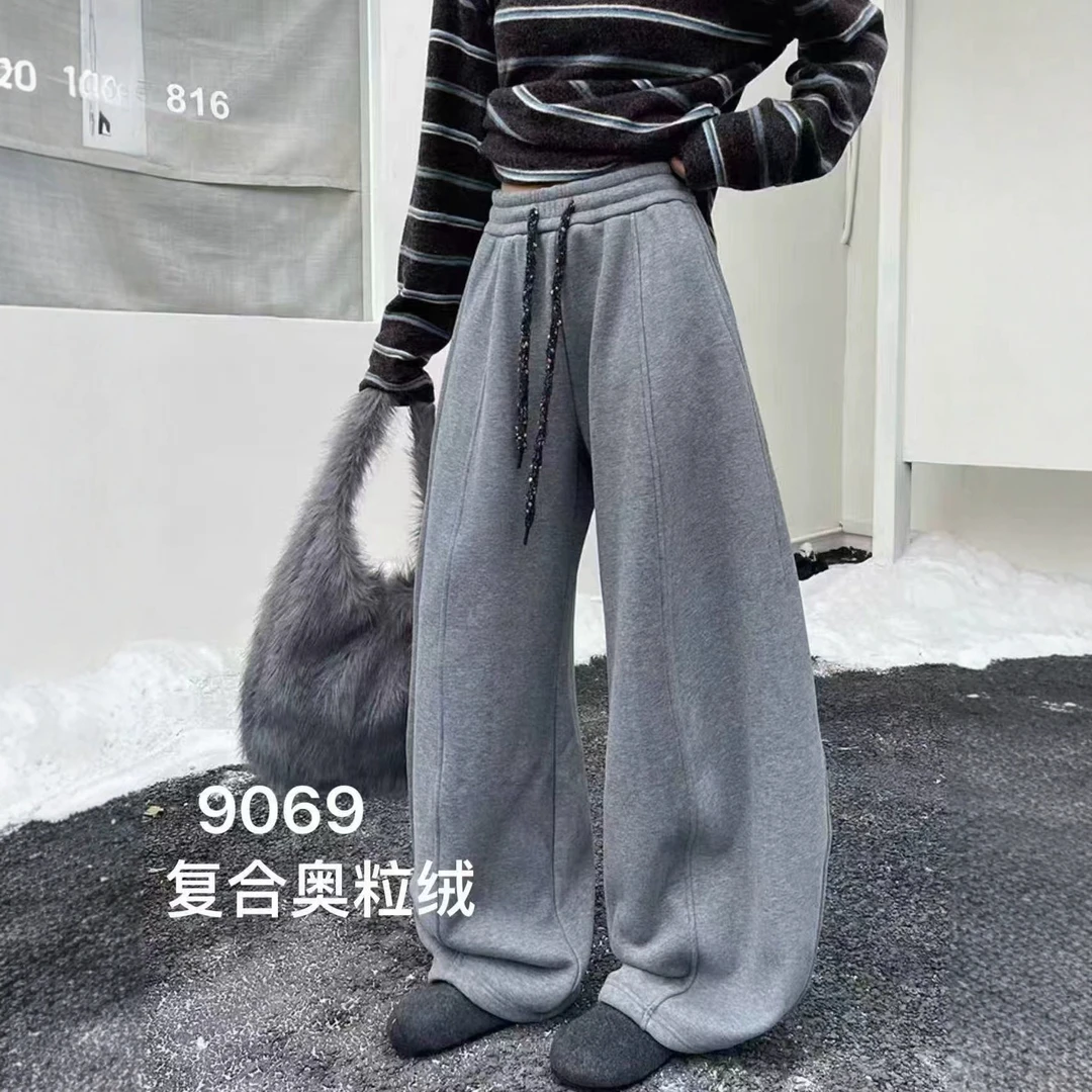 1217-26品牌高货加绒两穿弯刀卫裤#9069
