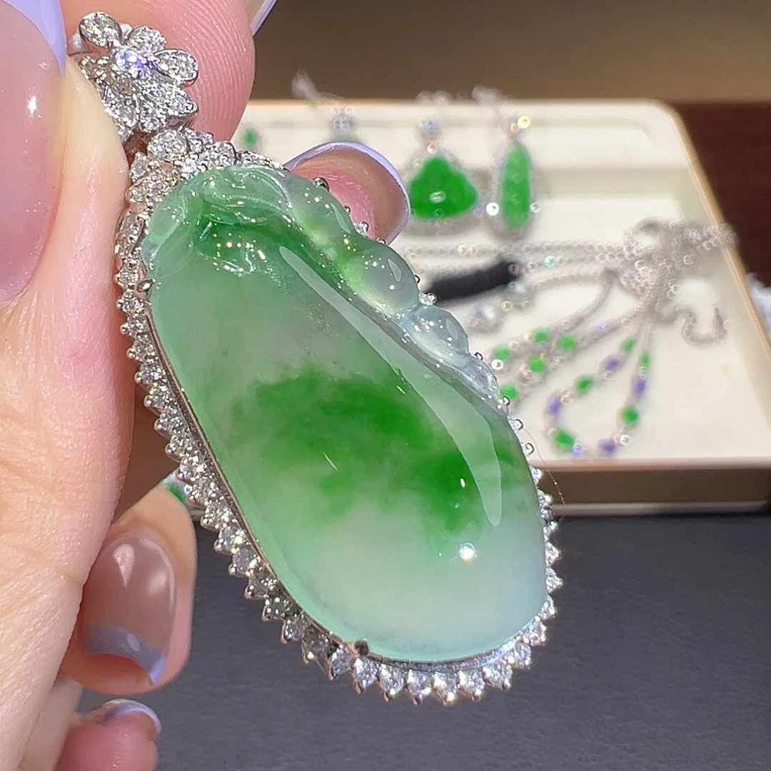 翡翠18K金镶嵌吊坠(不含链)翡翠