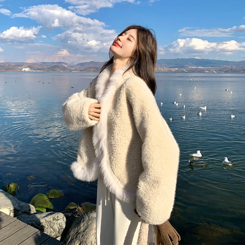 法式轻奢千金风狐狸毛领外套2025冬季新款复古氛围感毛绒绒厚棉衣