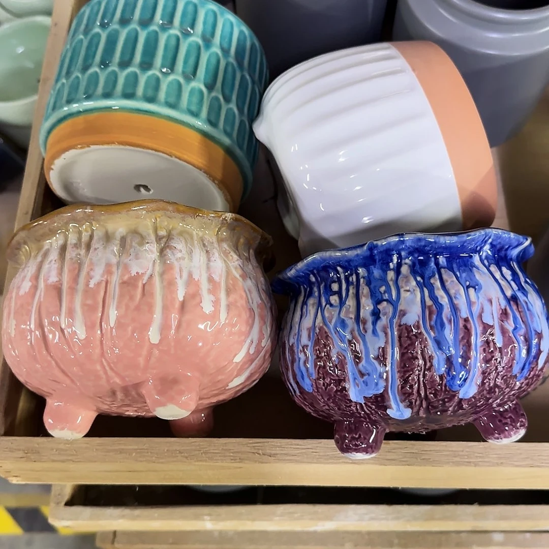 4个-福利局库存尾单·有孔花盆当天满9元发