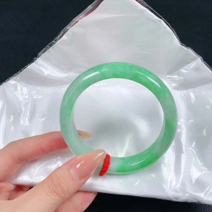 翡翠手镯未镶嵌天然翡翠手镯04