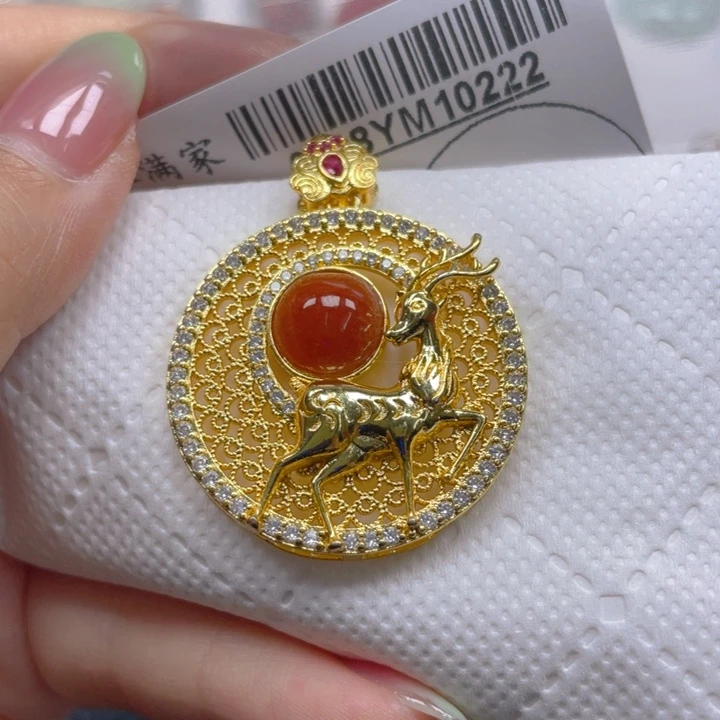 吊坠(不含链)未镶嵌翡翠