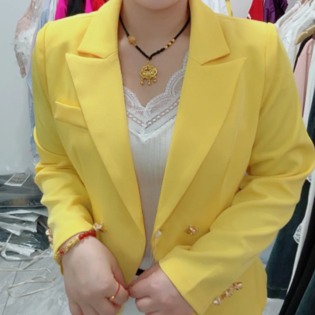 黄色西装套装女新款修身长裤搭配职场时尚风格