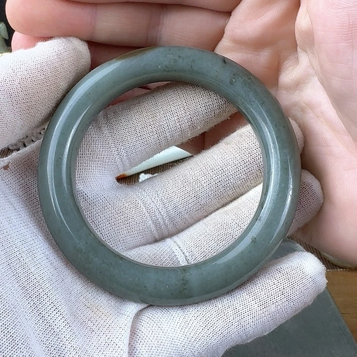 和田玉挂件未镶嵌波*