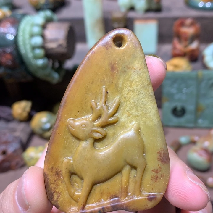 岫岩河磨玉（透闪石质玉）未镶嵌把件