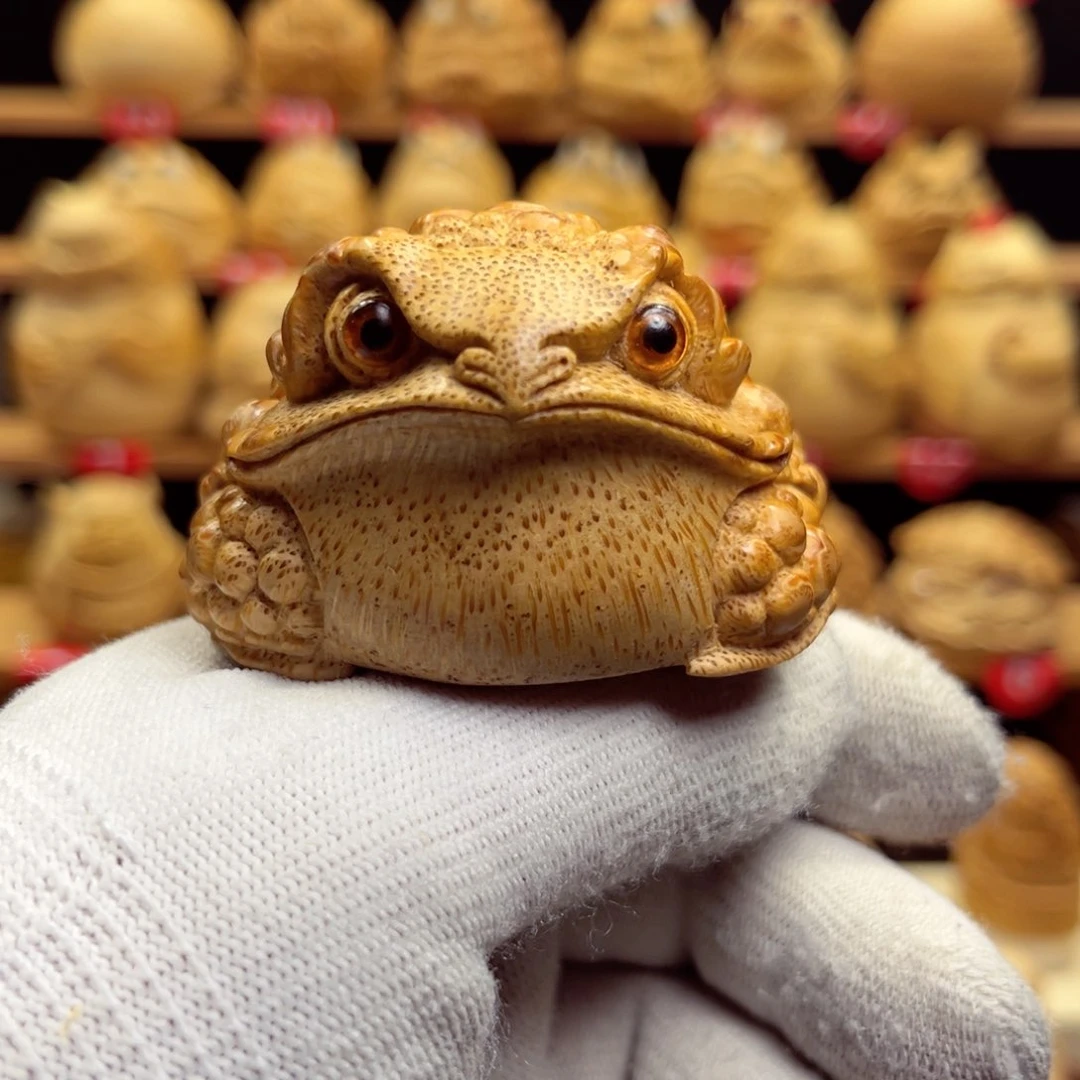 香榧木竹根雕金蟾手把件