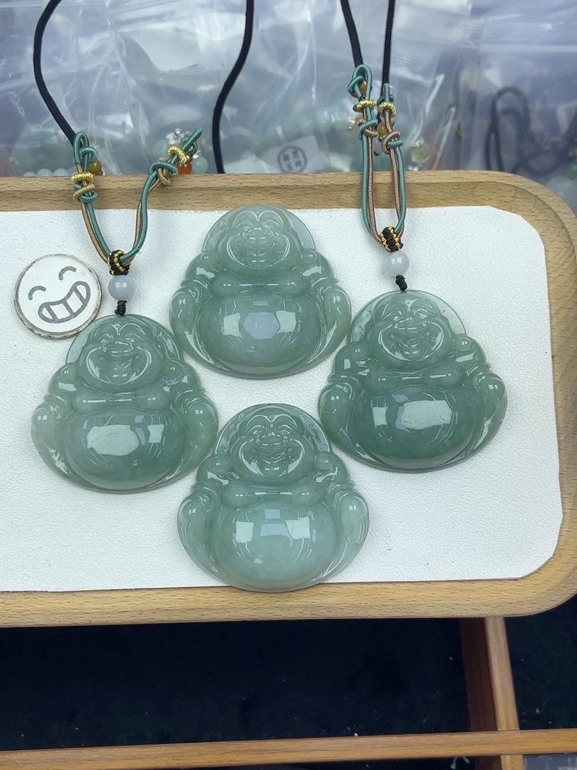 5C083翡翠油冰绿大佛+送同款绳子（多样性发其一）