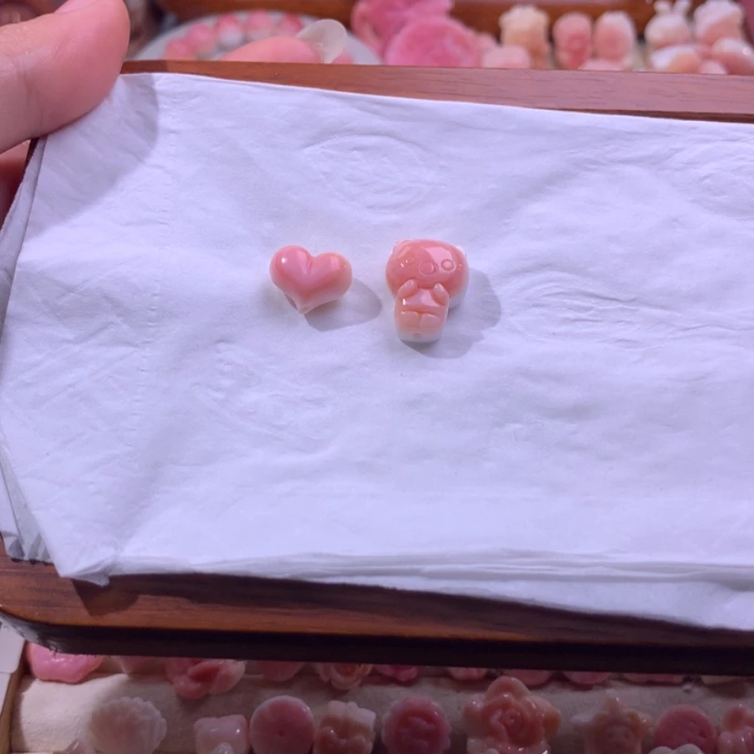 【闪购商品】查罗石颈饰合金福利