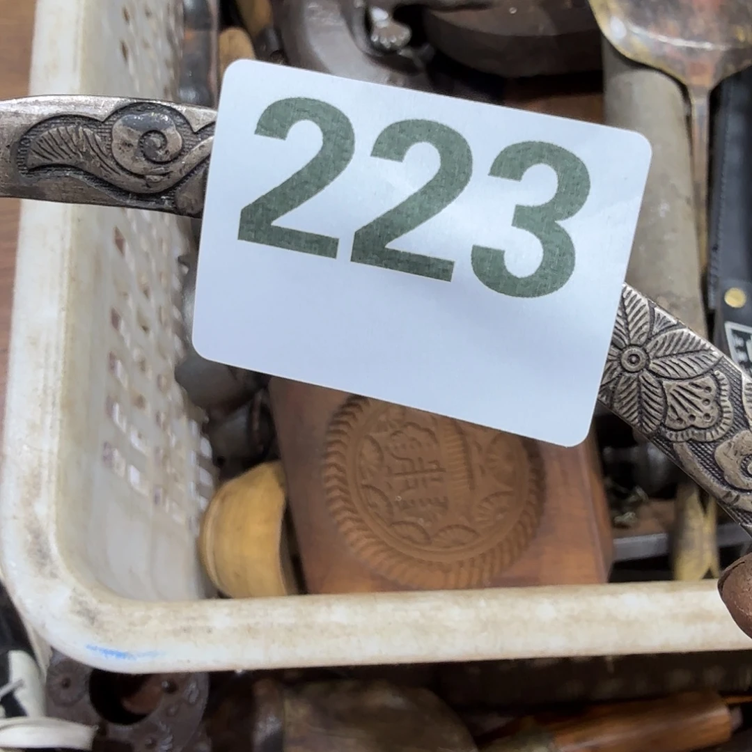 勇***森一物一图，工艺品。