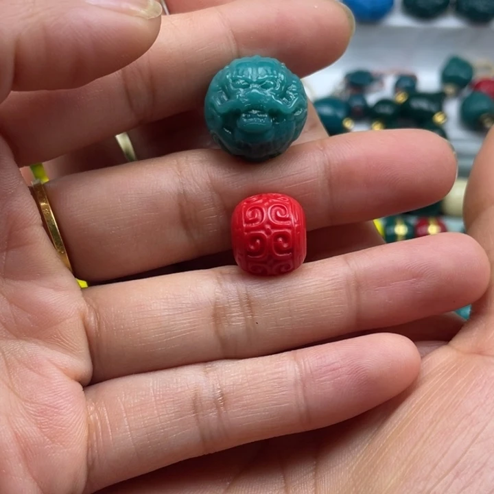 玻璃颈饰雪巴琉璃