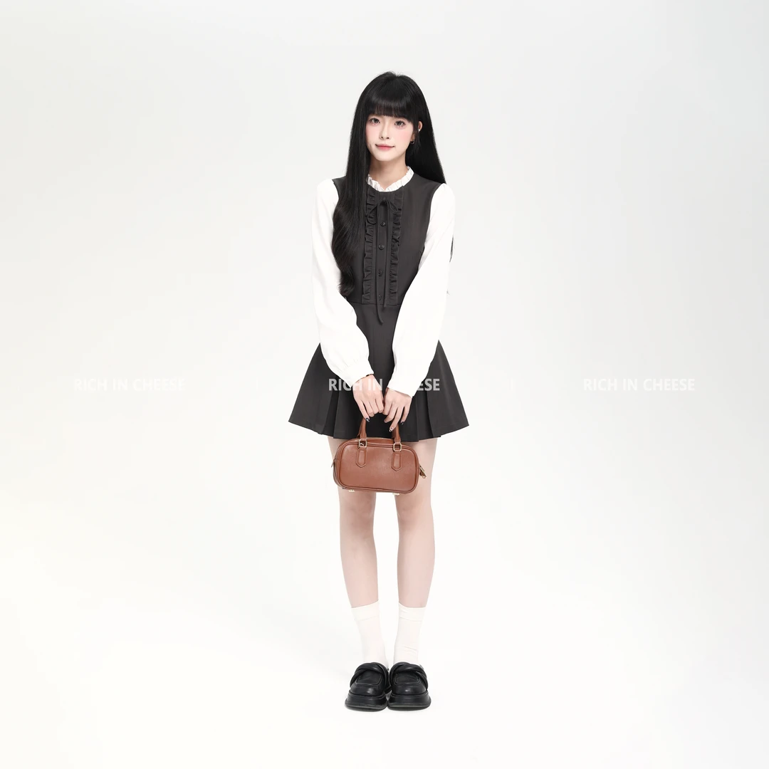 【清清】RICHINCHEESE 塞纳报刊 假两件木耳边撞色秋冬收腰连衣裙