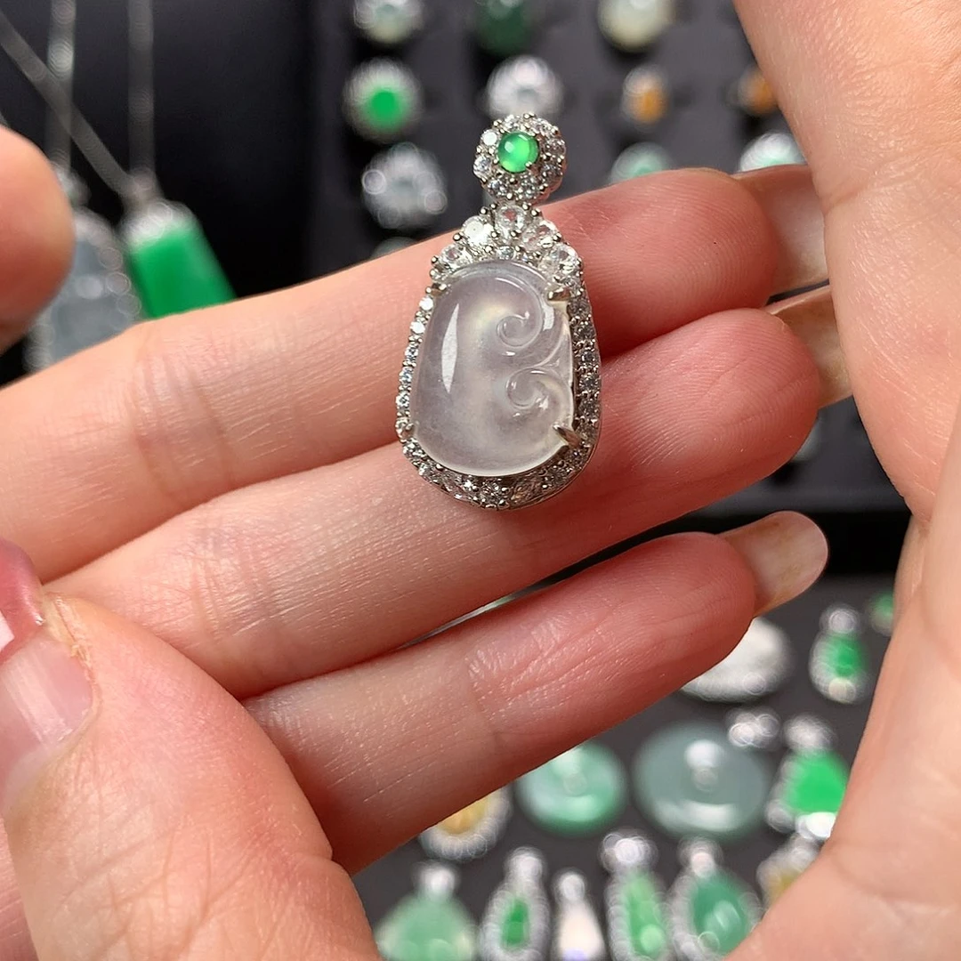 颈饰银S925镶嵌翡翠11111111