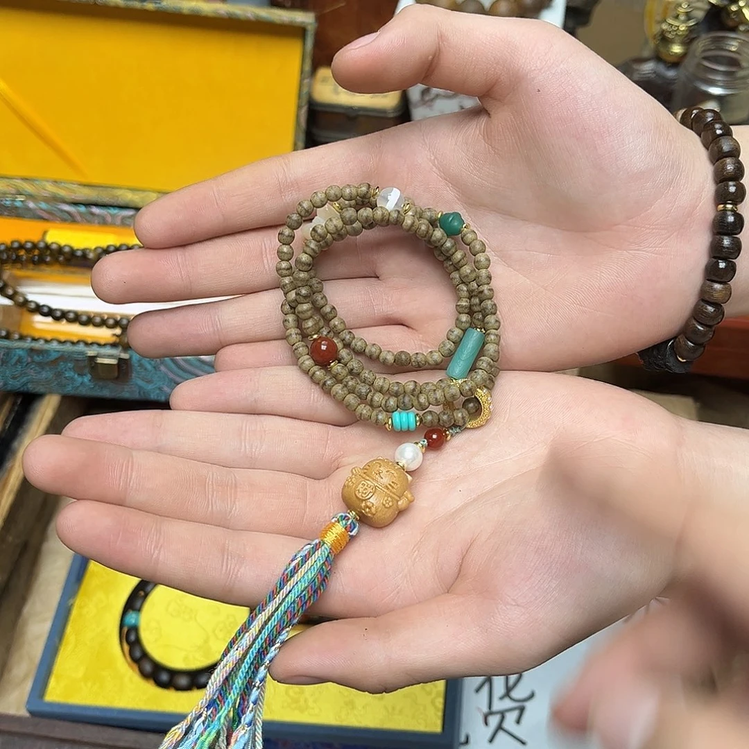 大叶紫檀（黑酸枝木类）