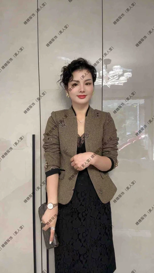 糖糖严选秋冬时尚气质无领咖色小西装外套2525T