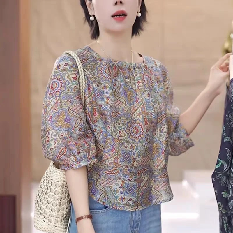 设计感印花休闲风夏季碎花衬衫复古短款小衫时尚气质五分袖上衣