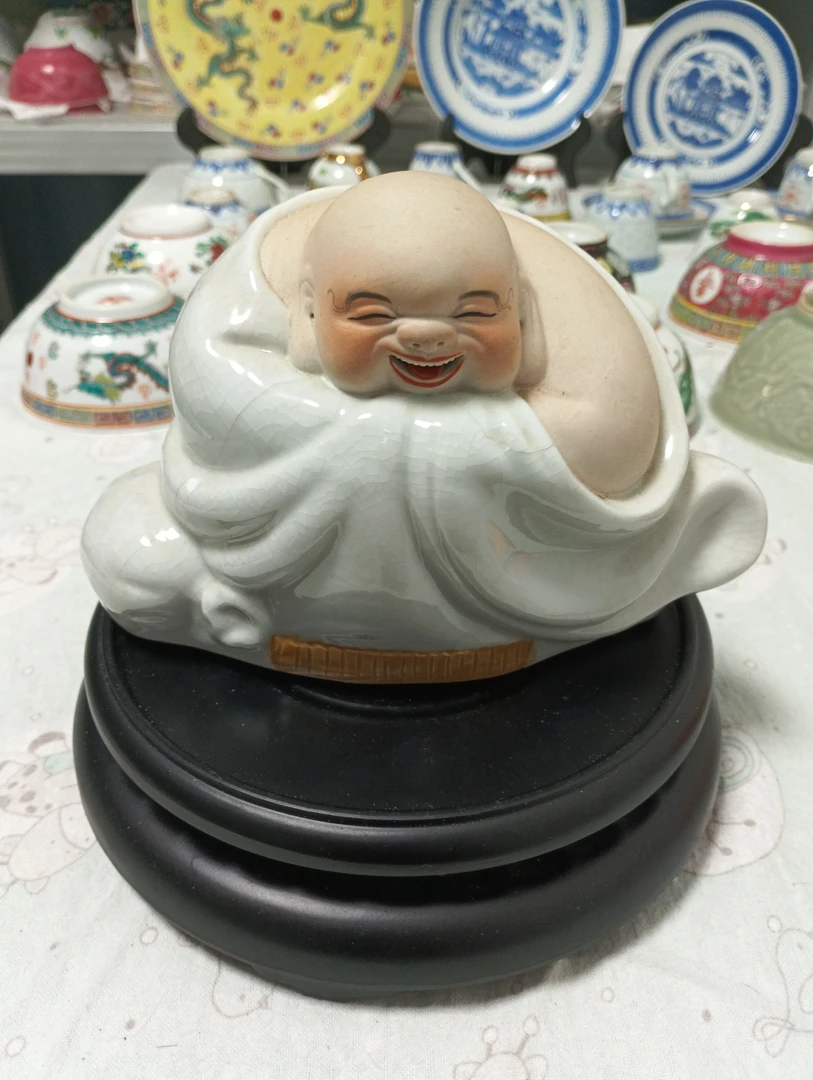 哈佛雕塑陶瓷摆件（小微瑕）