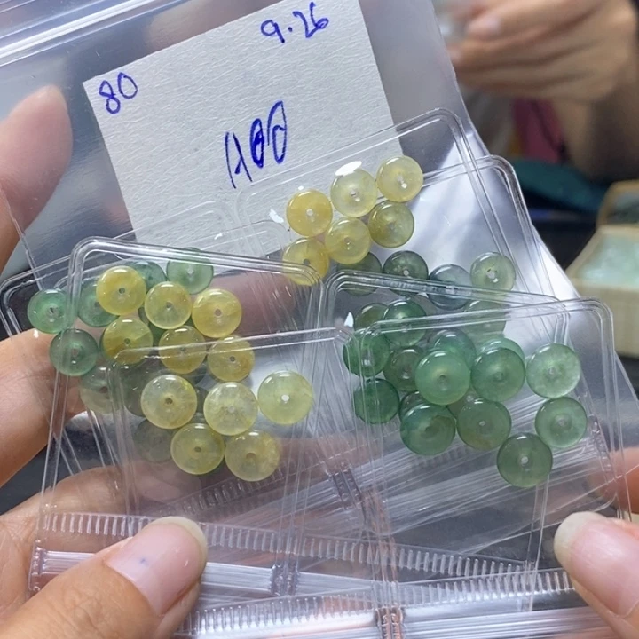 晨****定制翡翠未镶嵌不退