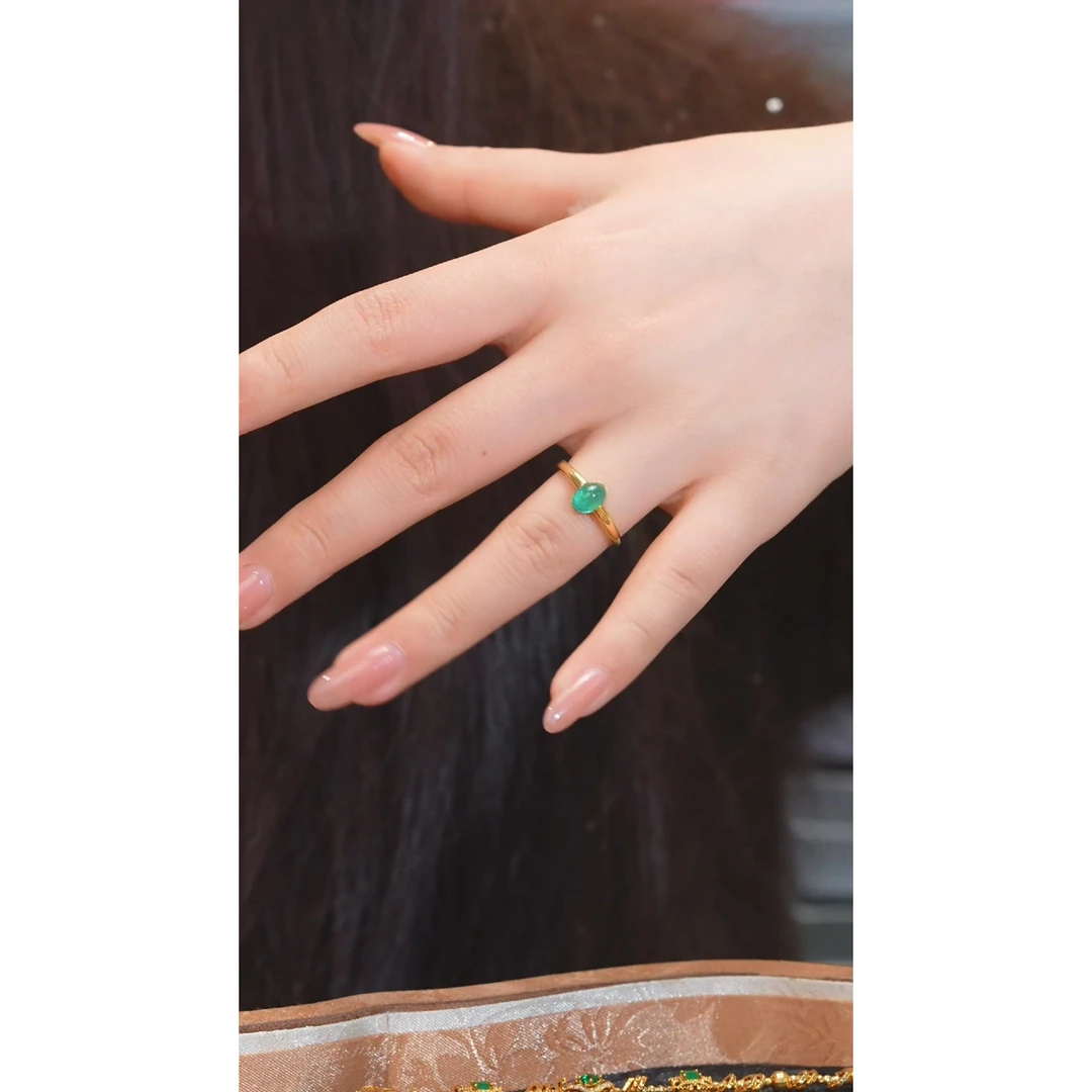 祖母绿戒指18K金镶嵌（0.86ct）@@U8368