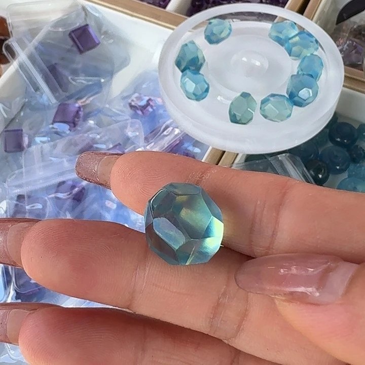 水晶珠宝半成品未镶嵌小***酒