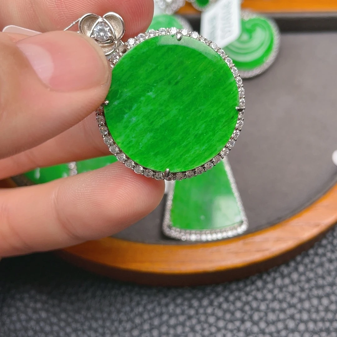 【闪购商品】翡翠吊坠(不含链)银S925镶嵌