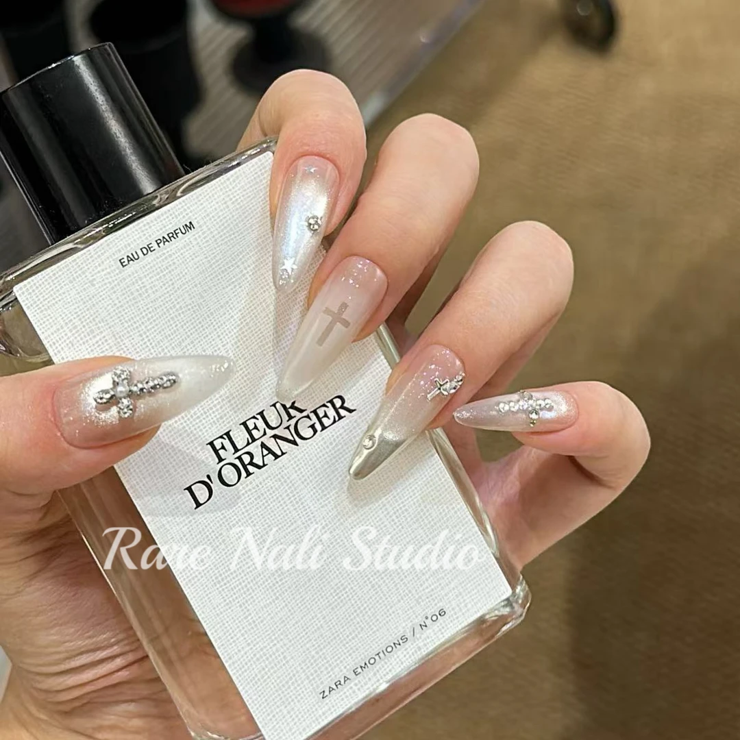 【银色山泉】rarenailstudio裸色渐变高级感纯手工百搭穿戴甲美甲