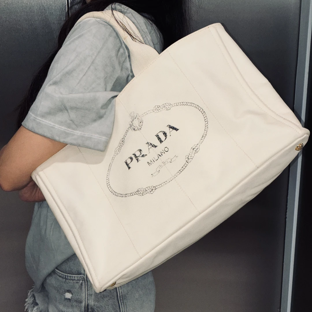 95新 Prada/普拉达 普拉达手提斜挎包
