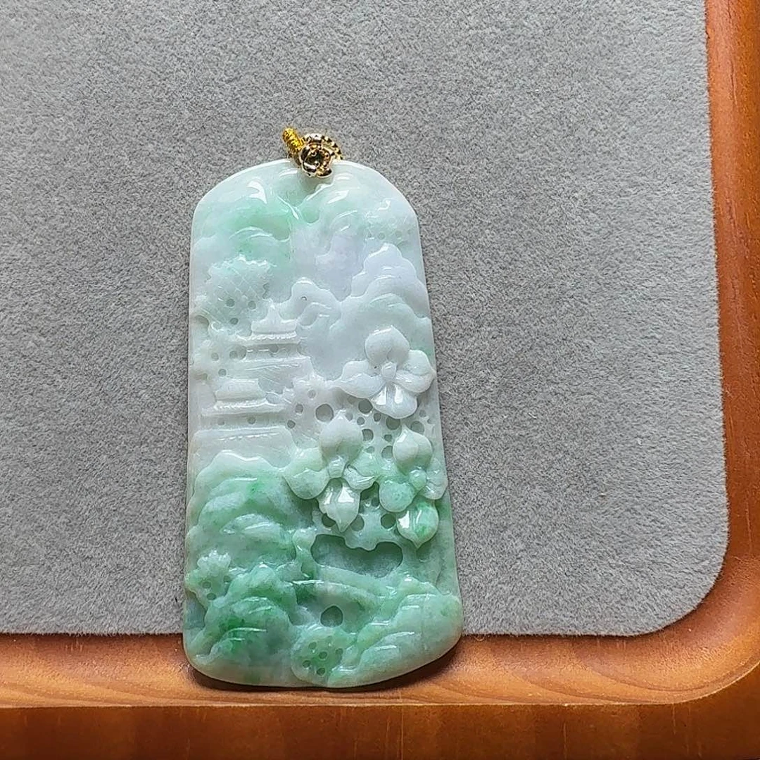 吊坠(赠链)未镶嵌翡翠