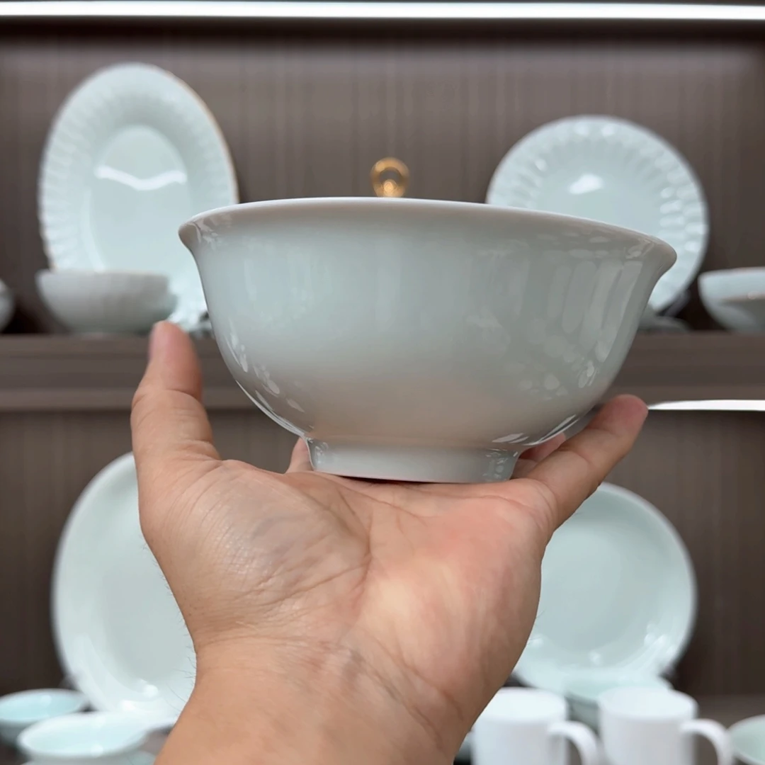 青瓷6寸面碗1个纯青色