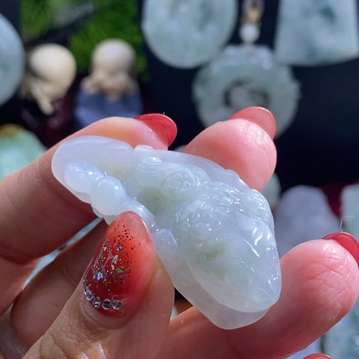 【闪购商品】颈饰未镶嵌翡翠金蟾