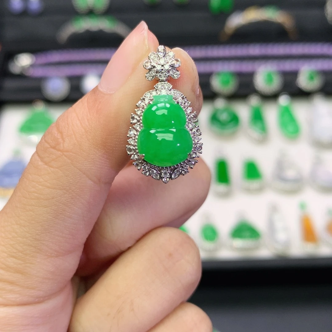 翡翠18K金镶嵌吊坠(不含链)