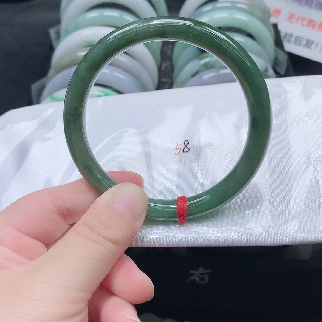 翡翠未镶嵌手镯104