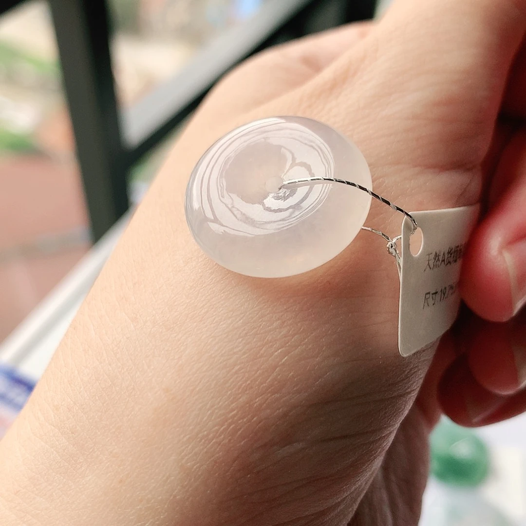 翡翠未镶嵌颈饰编号8，19.7/5.6