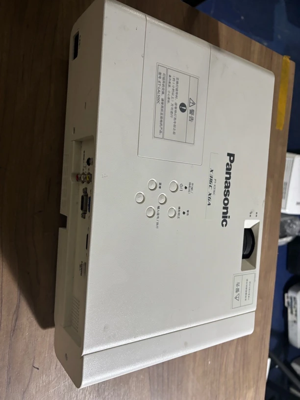 9新 Panasonic/松下 二手 松下特价投影仪 运费自理