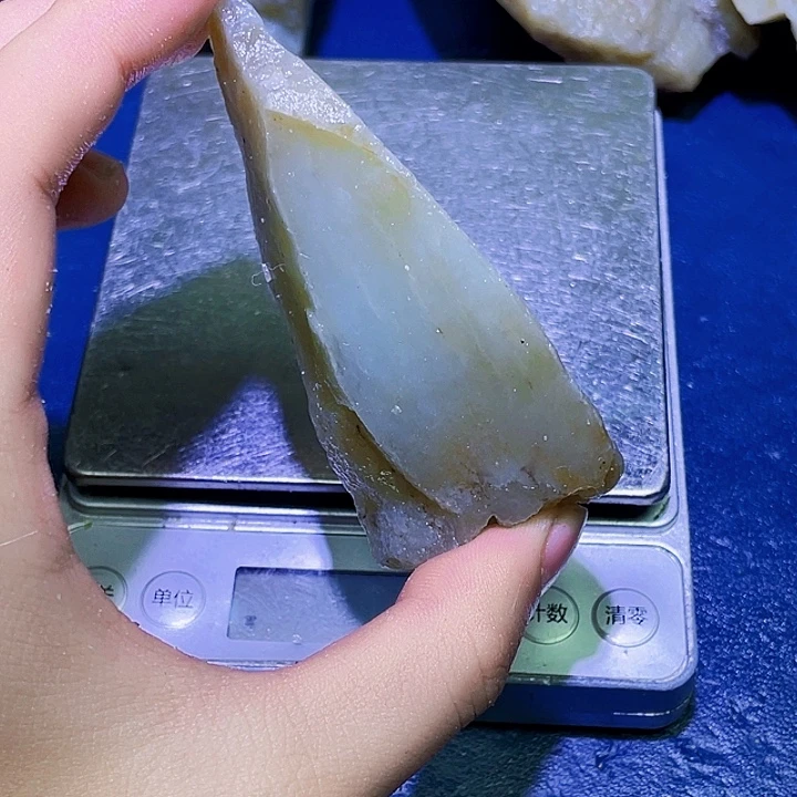 和田玉（糖玉）未镶嵌珠宝半成品