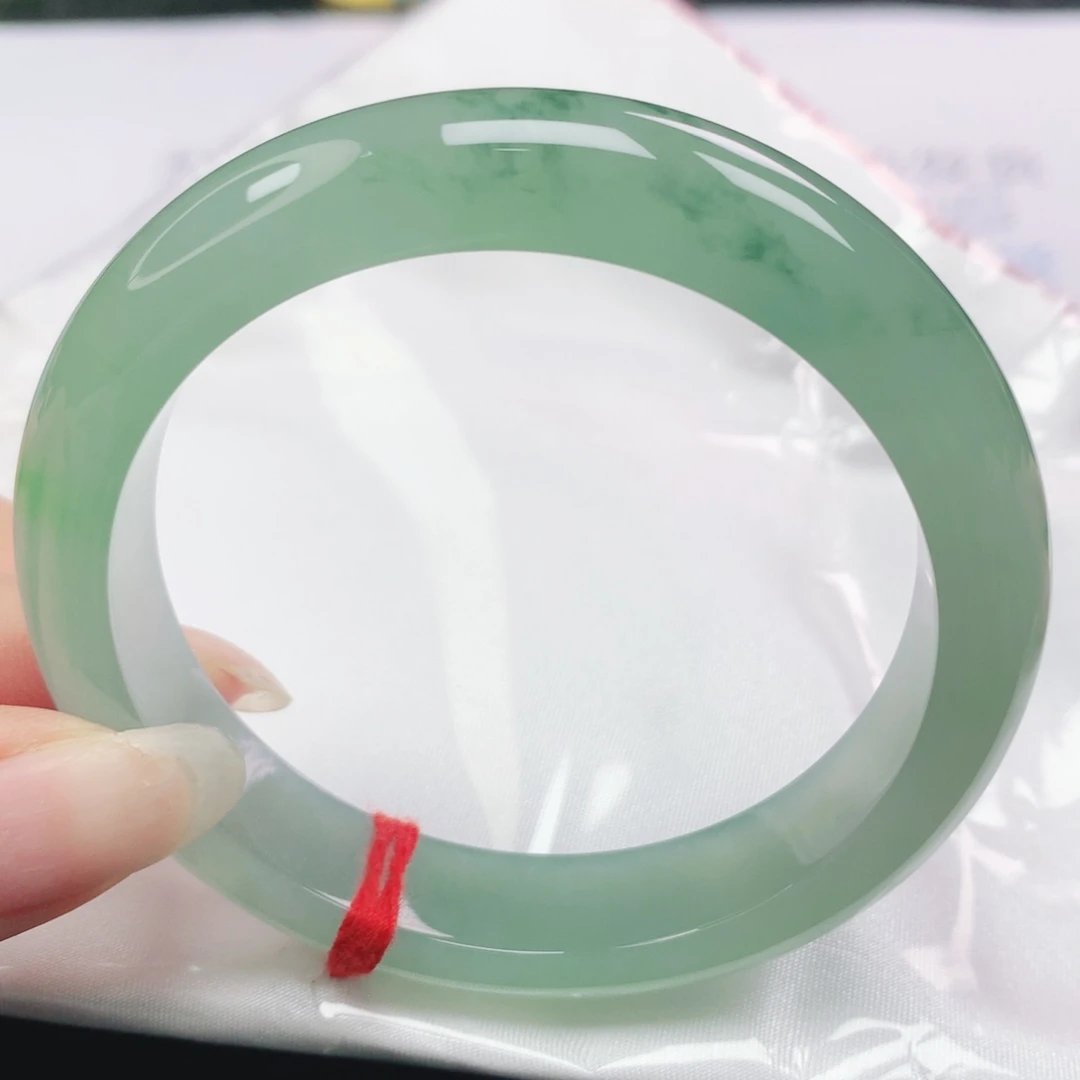 翡翠未镶嵌手镯翡翠57.1冰种透绿飘绿花正圈