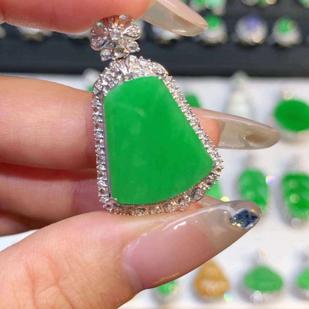 翡翠18K金镶嵌吊坠(不含链)