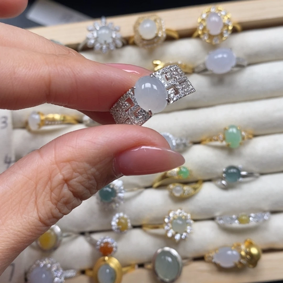 翡翠颈饰未镶嵌c****3翡翠