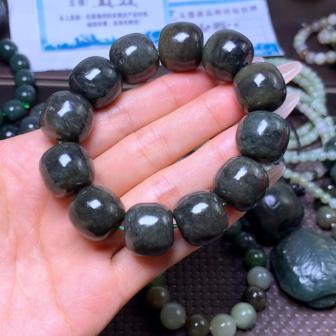 未镶嵌手串和田玉卡18