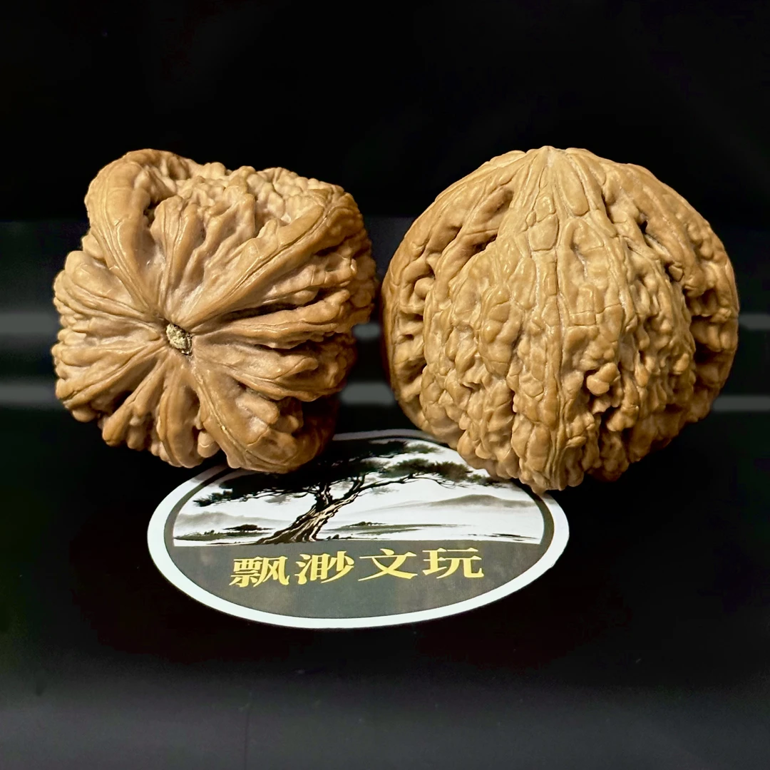 【飘渺出品】拍拍拍文玩核桃手把件精品血麒麟虎头王蛤蟆头元宝